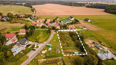 Działka budowlana w centrum Kobylnik  idealne miejsce na Twój dom - Kobylniki  -
dolnośląskie Zdjęcie nr 2