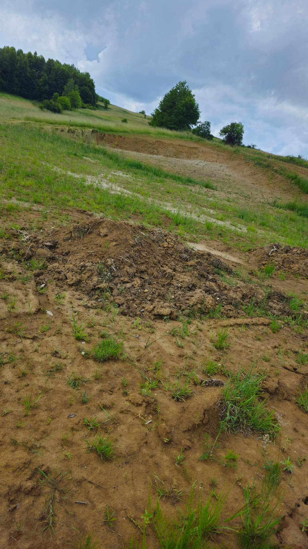 SPRZEDAM DZIAŁKĘ BUDOWLANĄ HYŻNE -
Podkarpackie Zdjęcie nr 1