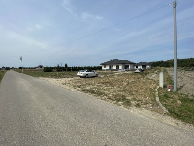 WZ  Woda prąd kanalizacja  JuraPark  Utwardzo - Wólka Bałtowska  -
Świętokrzyskie Zdjęcie nr 6