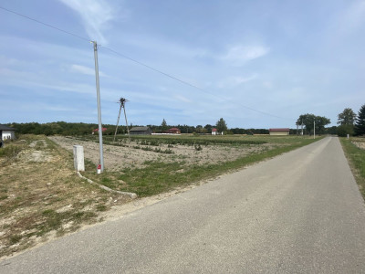 WZ  Woda prąd kanalizacja  JuraPark  Utwardzo - Wólka Bałtowska  -
Świętokrzyskie Zdjęcie nr 7