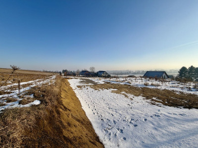  Woda  Prąd  Gaz  MPZP  Utwardzony dojazd  N - Brończyce  -
Małopolskie Zdjęcie nr 14