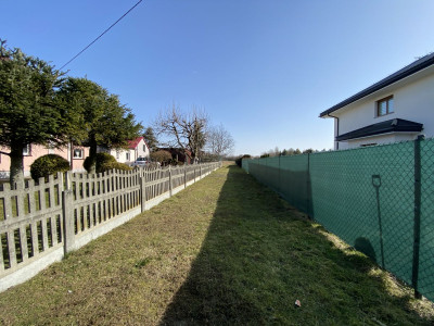 Ogrodzonamedia w drodzedoprowadzony dojazd - powiat lubliniecki  -
Śląskie Zdjęcie nr 8