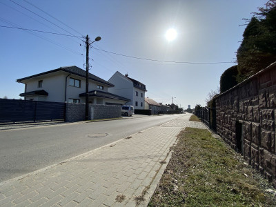 Ogrodzonamedia w drodzedoprowadzony dojazd - powiat lubliniecki  -
Śląskie Zdjęcie nr 9