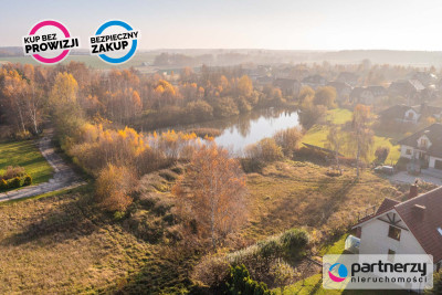 Ze stawem  Pelne media  Mpzp Droga z płyt - Chwaszczyno  -
Pomorskie Zdjęcie nr 14