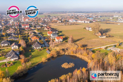 Ze stawem  Pelne media  Mpzp Droga z płyt - Chwaszczyno  -
Pomorskie Zdjęcie nr 7