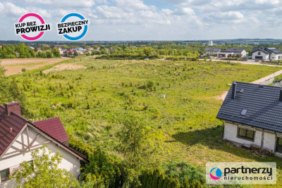 Uzbrojona w prąd i wodę  Gaz w drodze  Płaska - powiat gdański  -
Pomorskie Zdjęcie nr 14
