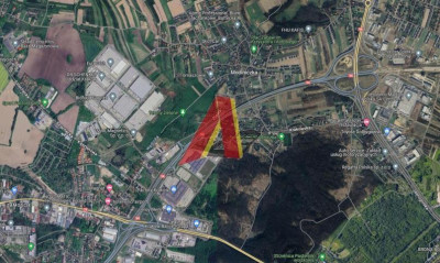 Z POZWOLENIEM NA BUDOWĘ OBIEKTU 2000 M KW - Ujazd   -
Małopolskie