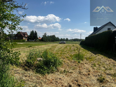Działka budowlana z domem drewnianym - Wola Dębińska - małopolskie