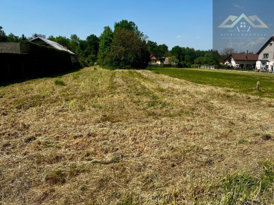 Działka budowlana z domem drewnianym - Wola Dębińska -
małopolskie Zdjęcie nr 3