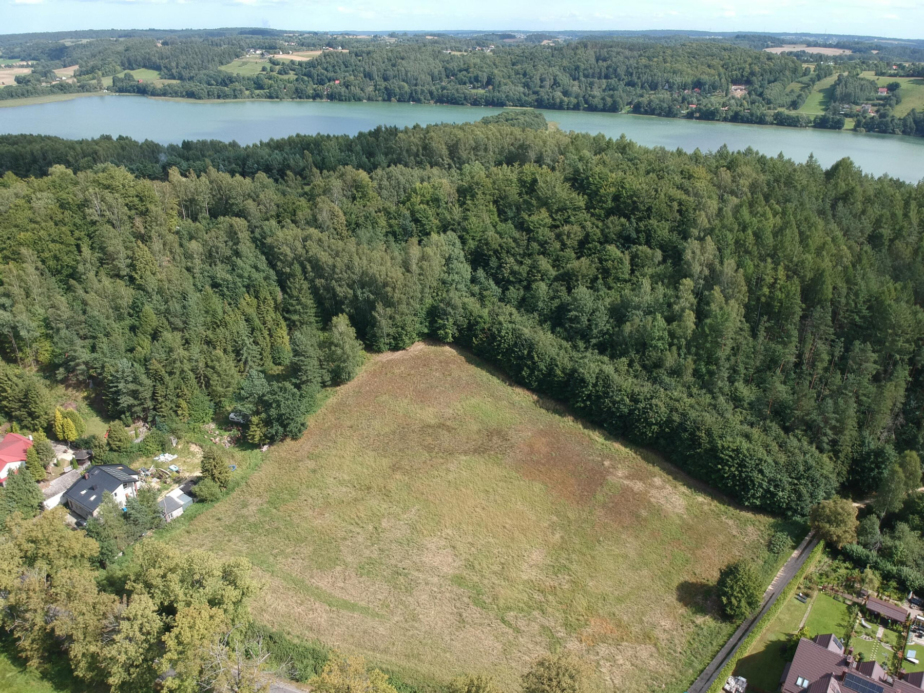 Cudowny teren w Brodnicy Górenej Kaszuby - Brodnica Górna  -
pomorskie Zdjęcie nr 1