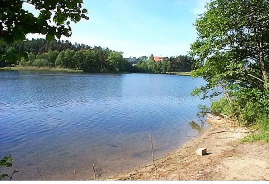 Piękna działka nad jeziorem i ścianą lasu Mezowo KAszuby - Mezowo   -
pomorskie Zdjęcie nr 1