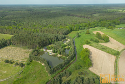 Stawy z rybaczówką przy ścianie lasu - Brynica  -
Opolskie Zdjęcie nr 4