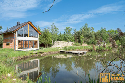 Stawy z rybaczówką przy ścianie lasu - Brynica  -
Opolskie Zdjęcie nr 9