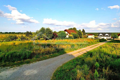 Na sprzedaż działka budowlana - Lublin -
lubelskie Zdjęcie nr 2