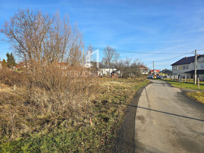 NA SPRZEDAŻ ATRAKCYJNE DZIAŁKI BUDOWLANE W CENTRUM ŁAZÓW DĘBOWIECKICH  POD DOM JEDNORODZINNY - Łazy Dębowieckie  -
podkarpackie Zdjęcie nr 4