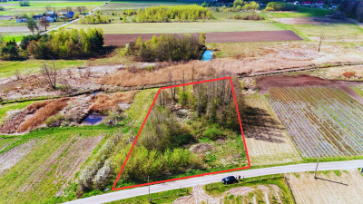 Działka z dostępem do rzeki, 3200 m2 -
łódzkie