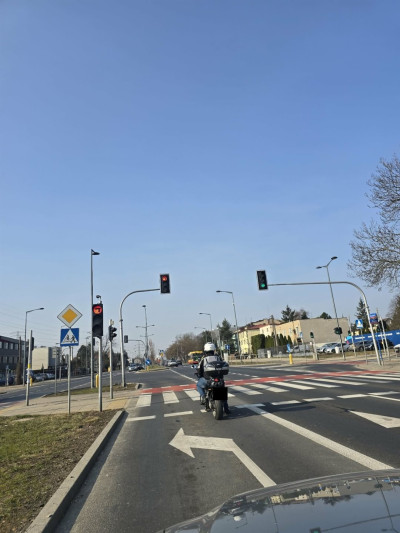 BRONISZE bezpośrednio przy poznańskiej trasie - Bronisze  -
mazowieckie Zdjęcie nr 3