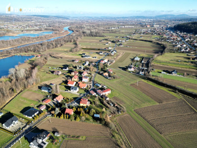 Płaska działka 2300 m Mostki - pełne media asfalt 3 km od Starego Sącza - Mostki  -
małopolskie Zdjęcie nr 8