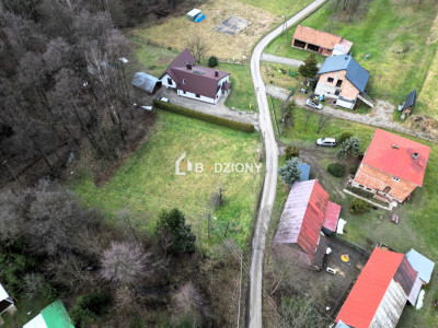 Działka budowlana 18 arów Biała Niżna -  zjazd z asfaltu media na działce - Biała Niżna  -
małopolskie Zdjęcie nr 8
