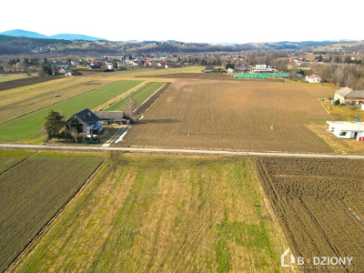 Idealna pod Twój dom  prostokątna płaska działka w Stróżach gm Grybów - Stróże  -
małopolskie Zdjęcie nr 8