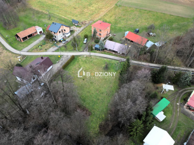 Działka budowlana 18 arów Biała Niżna -  zjazd z asfaltu media na działce - Biała Niżna  -
małopolskie Zdjęcie nr 7