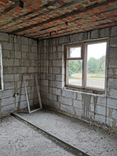 Dom 200m2   Stodoła 300m2 Cena kawalerki - Kowersk  -
Lubelskie Zdjęcie nr 8