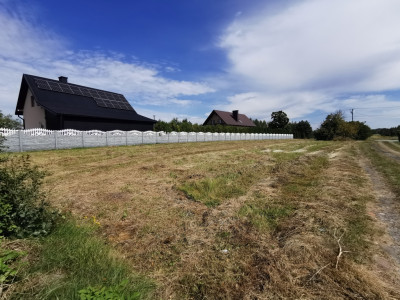 Blisko do wszyskiego  136 A na sprzedaż - Medynia Głogowska  - Podkarpackie