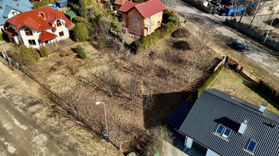 Zgierz  działka z potencjałem i urokiem - Zgierz  - Łódzkie