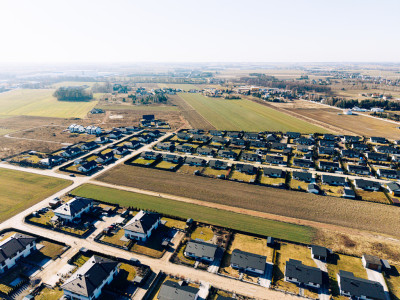 Tu na razie jest ściernisko ale będzie twój dom - Raków  -
Łódzkie Zdjęcie nr 3