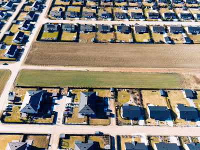 Tu na razie jest ściernisko ale będzie twój dom - Raków  -
Łódzkie Zdjęcie nr 5