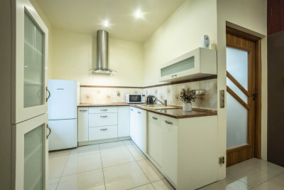 ZłotnoBałuty 529m2 z potencjałem i mediami - Łódź-Bałuty  -
Łódzkie Zdjęcie nr 12