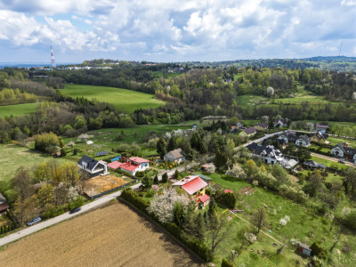 Działka ze starym domem - rozbuduj lub wyremontuj - Sygneczów  - Małopolskie