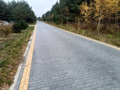 Borowo I ul Ogrodowa  1092 m  Ogrodzona  Prąd i woda na działce - Koluszki  -
Łódzkie Zdjęcie nr 3