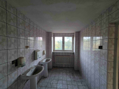 działka inwestycyjna z budynkiem na lokale mieszkalne- blok po hotelu robotniczym -
Lubelskie Zdjęcie nr 13