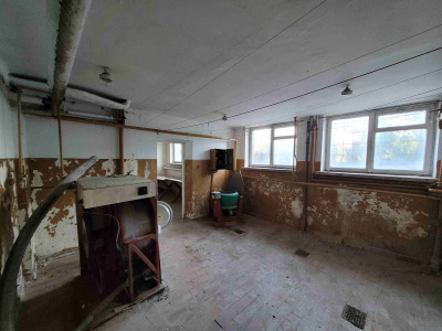 działka inwestycyjna z budynkiem na lokale mieszkalne- blok po hotelu robotniczym -
Lubelskie Zdjęcie nr 16