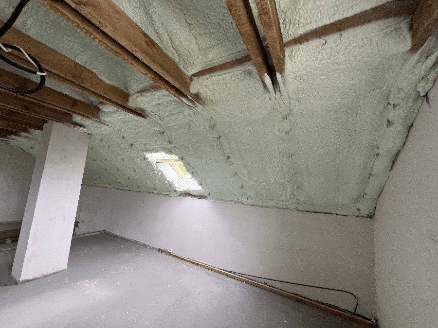 Ocieplanie pianką pur